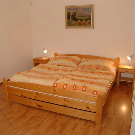 Vakantiehuis Holiday Benc *